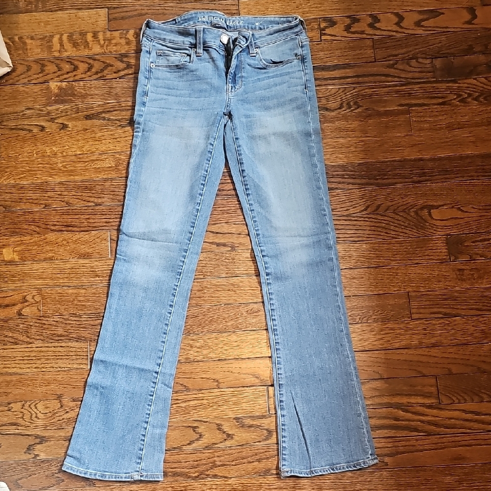 American Eagle Blue Skinny Kick Jeans with Subtle Fading